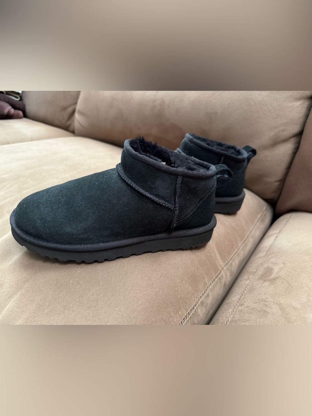 Ugg Classic Ultra Mini Boot Sz 8
